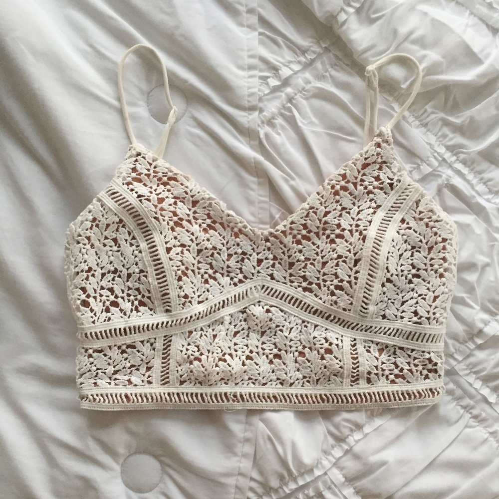 Pac Sun Kendall and Kylie lace white top size S
